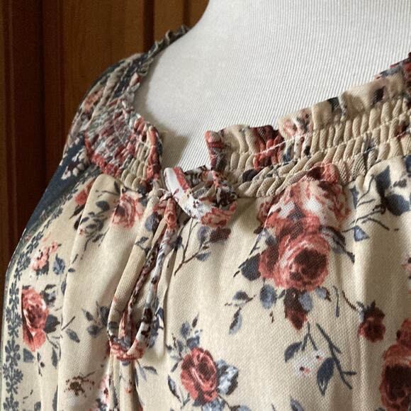 A.U.W. Floral Fully Lined Mesh Pullover Top, Size M - Picture 6 of 9